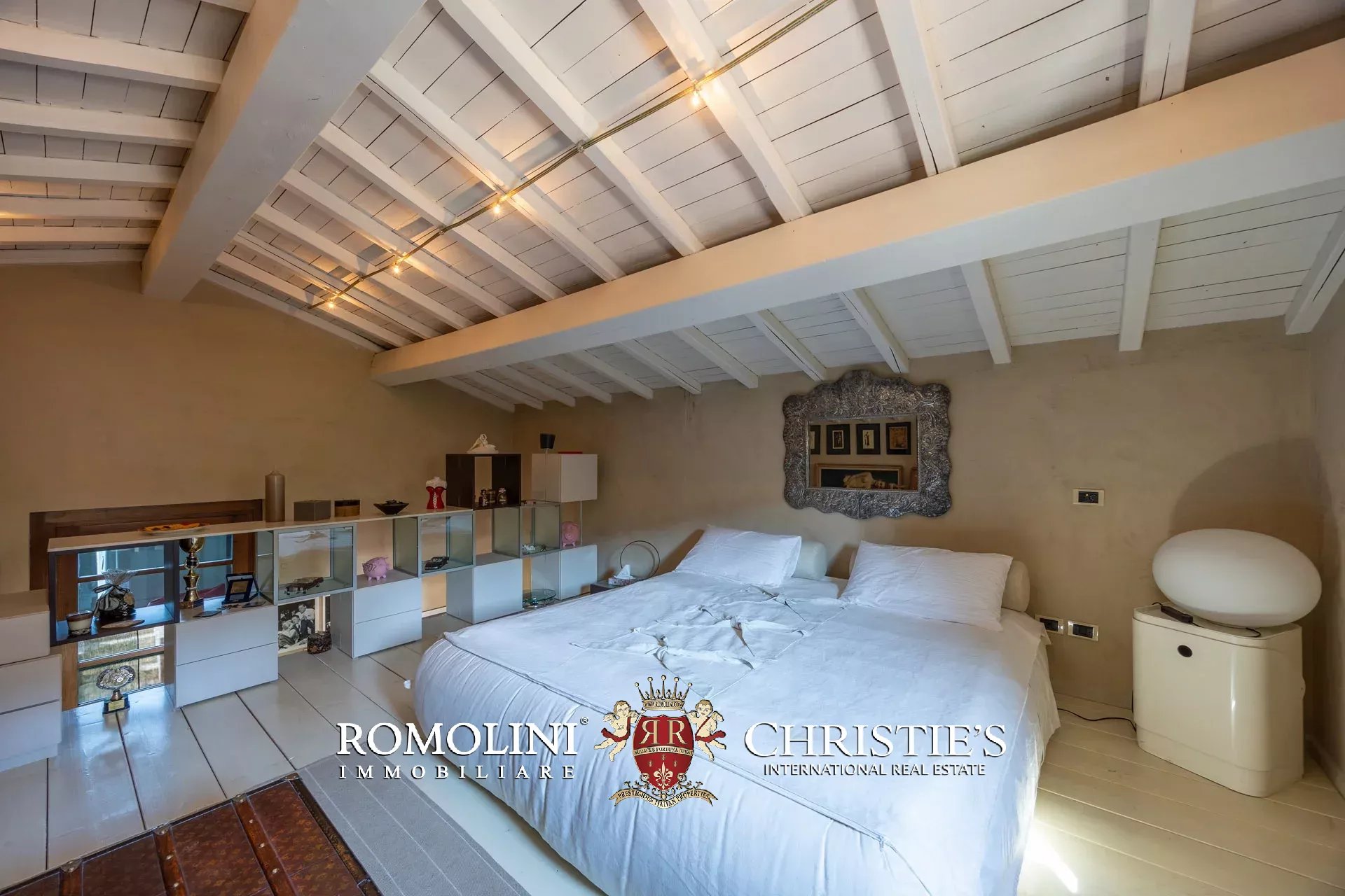 4 Bedroom Villa/Townhouse's Image 130