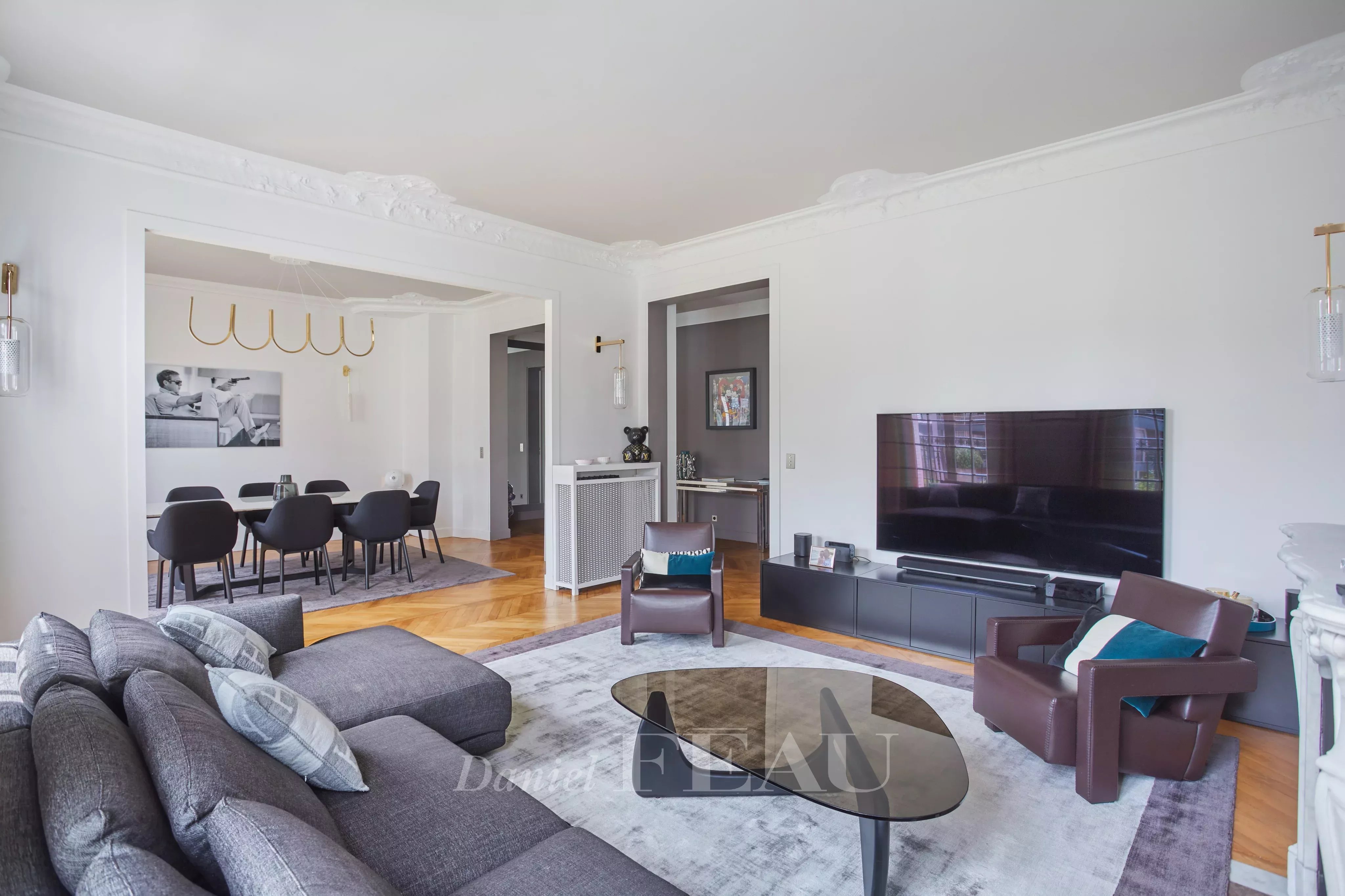 Sale Apartment Paris 16th