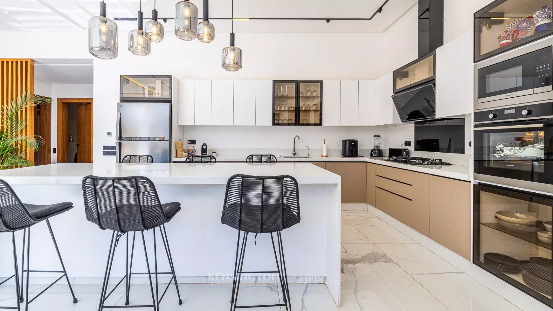 5 Bedroom Villa/Townhouse's Image 9