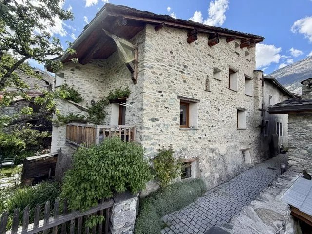 HAUTE MAURIENNE SAVOIE - FERME TRADITIONNELLE RÉNOVÉE - BIEN D'EXCEPTION