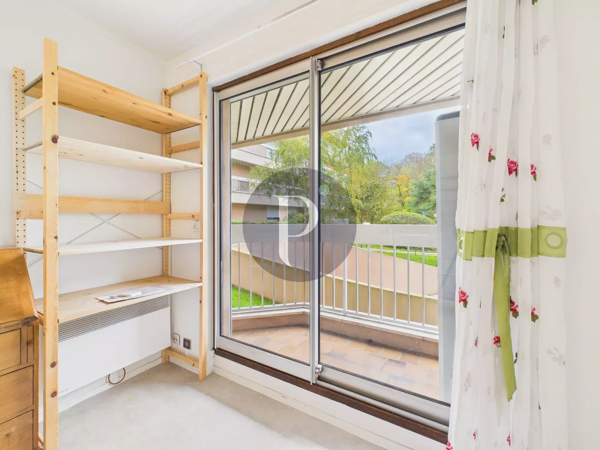 vente-appartement-1-piece-verrieres-le-buisson-86339443