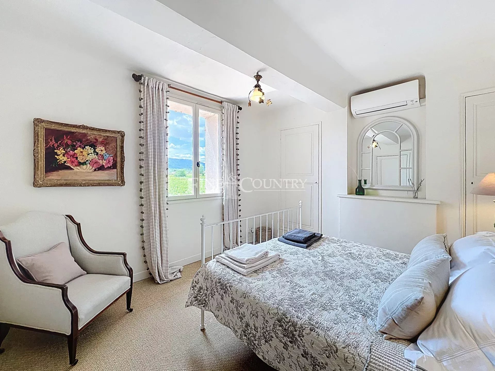 Photo of French Farmhouse for sale in Provence