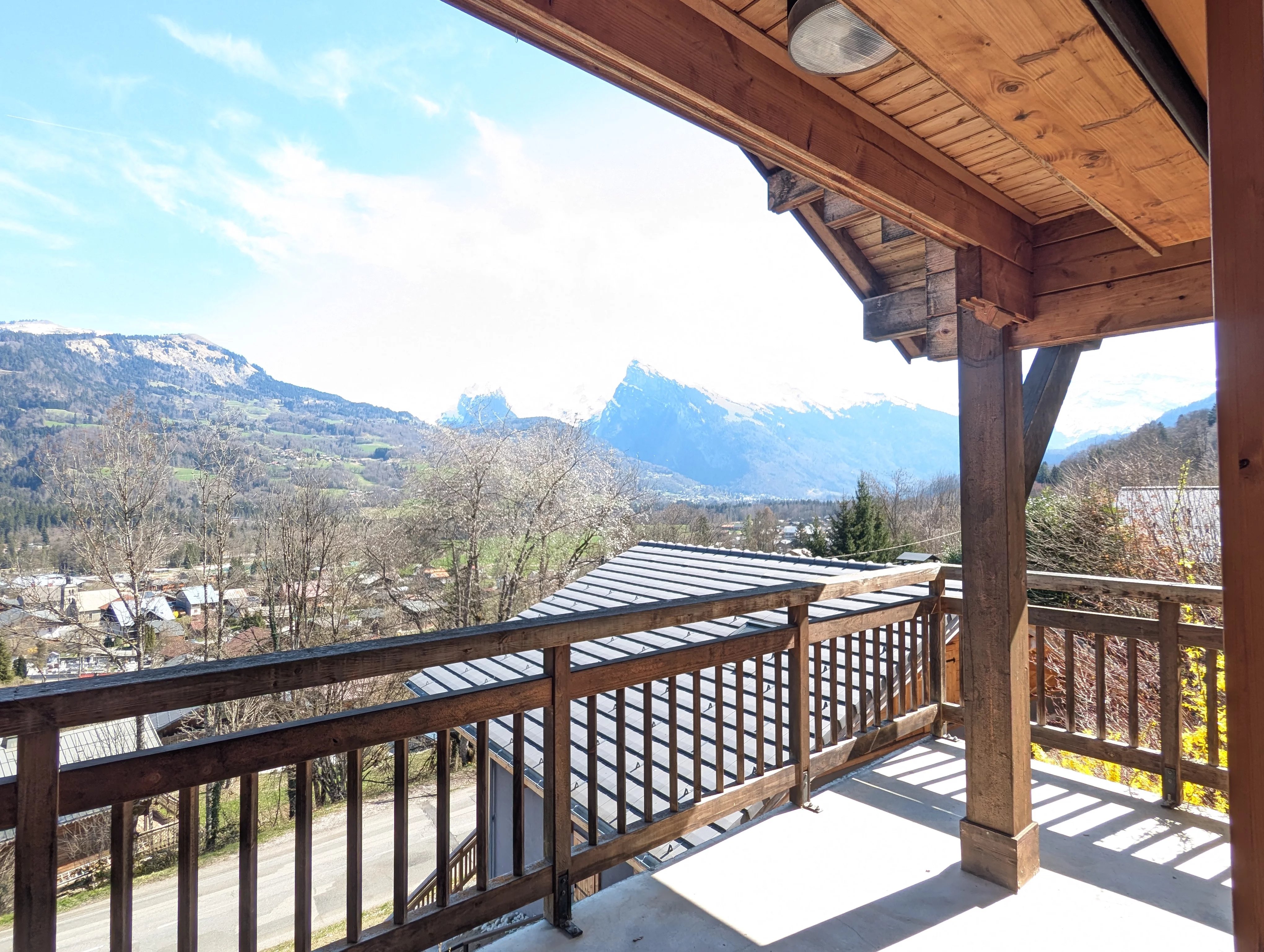 Agence immobilière de AGENCE LES CHENETS IMMOBILIER