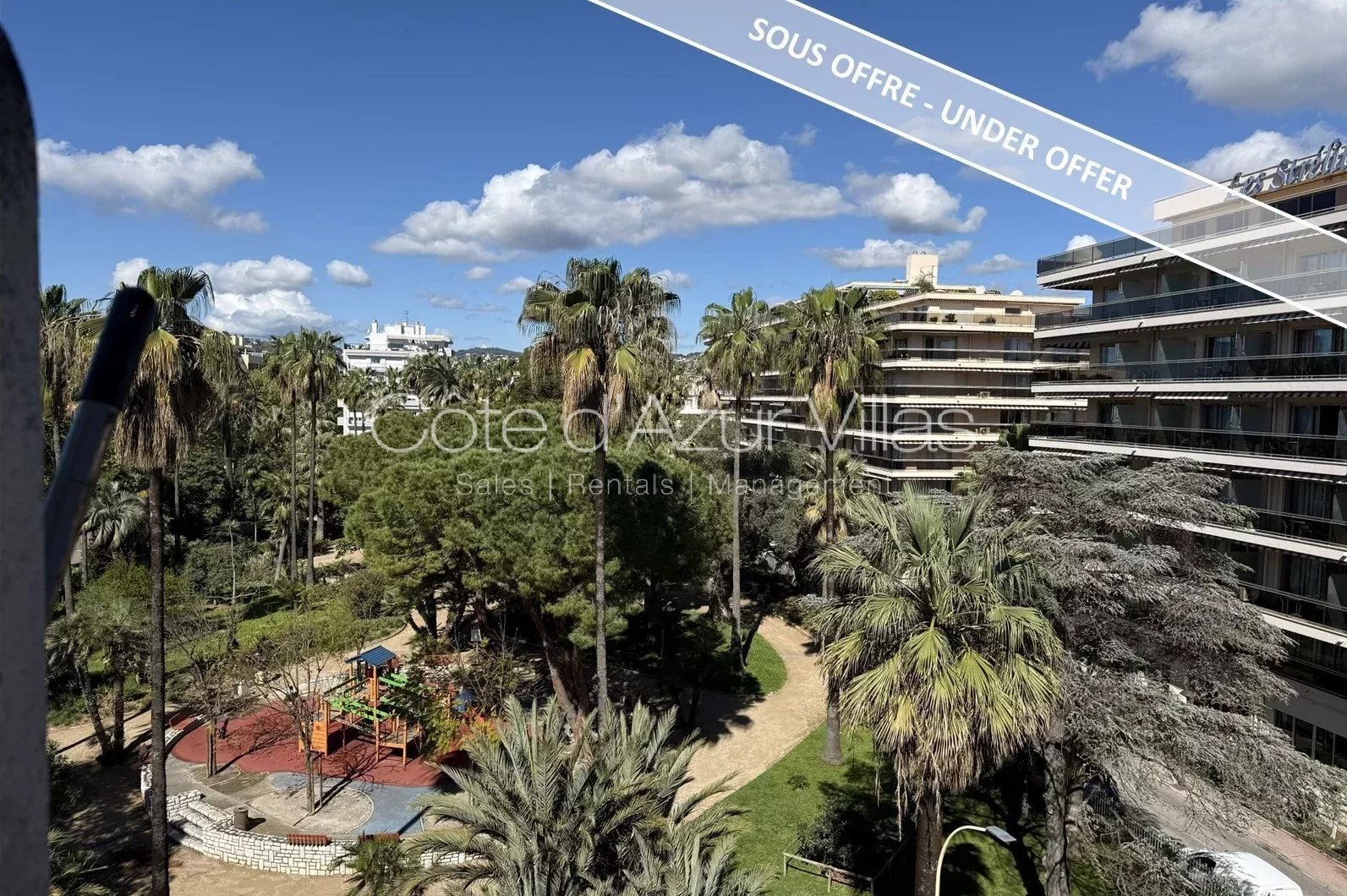 Agence immobilière de 