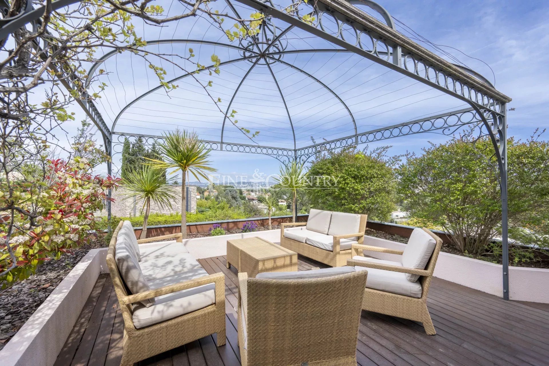 Photo of Florentine Villa for sale in Mandelieu-la-Napoule