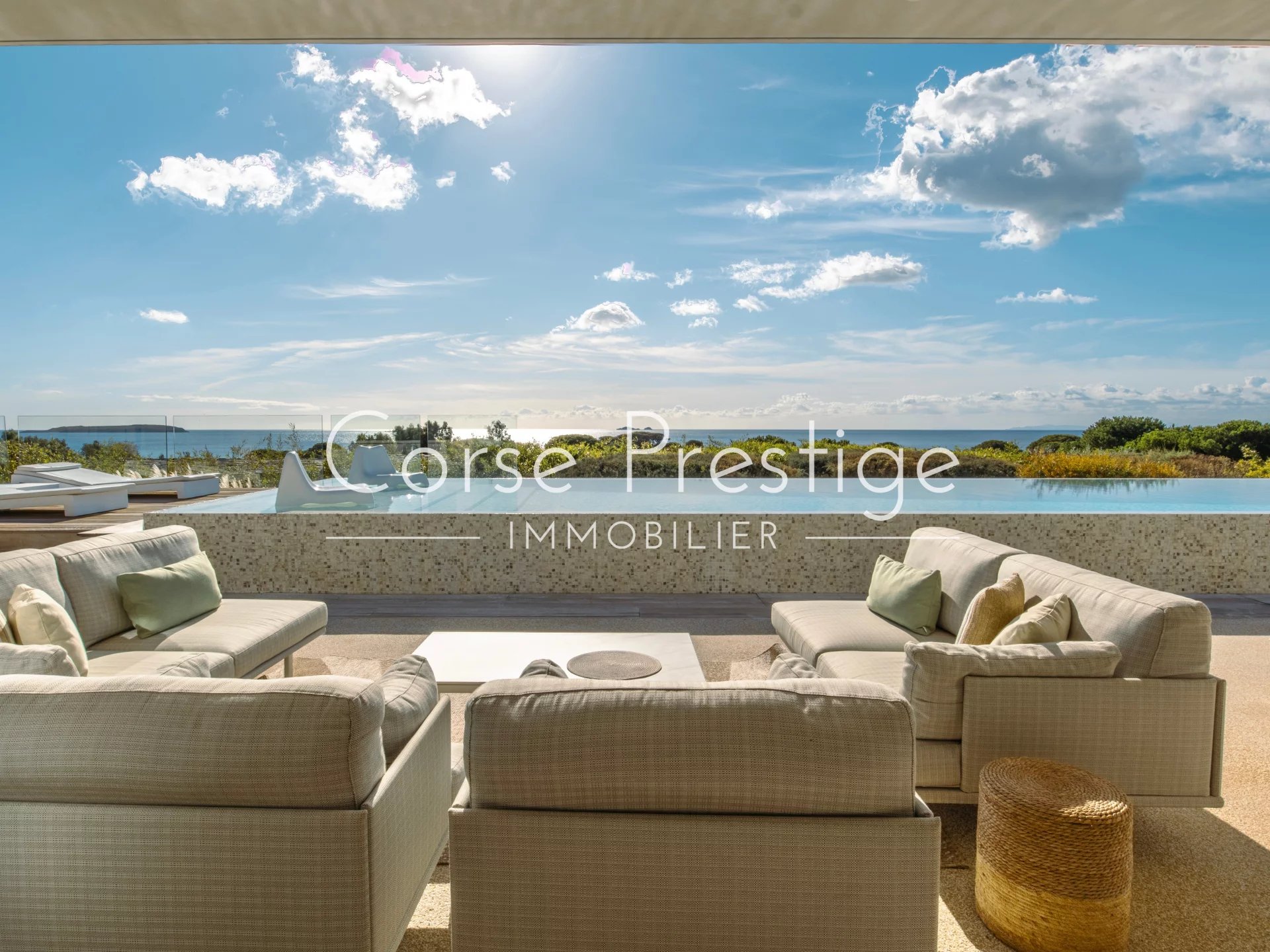 location villa de luxe avec piscine – porto vecchio image3