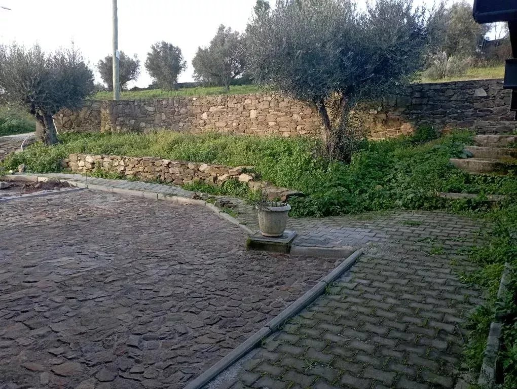 5-Bedroom Villa (2 x 3-Bedroom + 1 x 2-Bedroom Units) 86873882 image 3