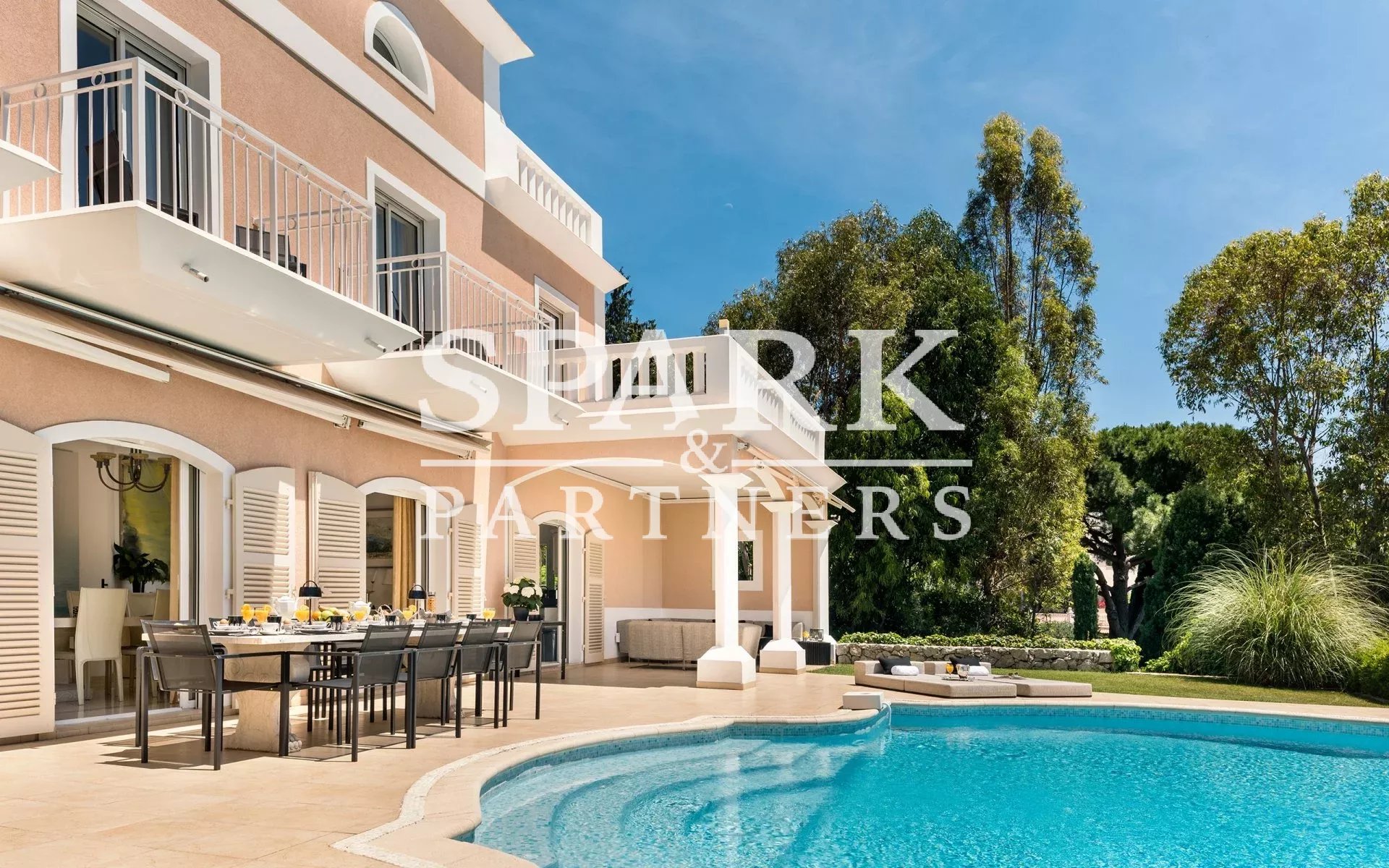 Cap d'Ail -  Location - Villa Belle Époque