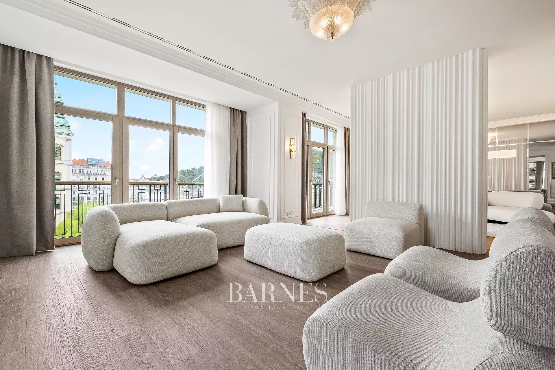 Palace M15 Residence - Panoramic Danube-View Luxury Residences in the Heart of Budapest