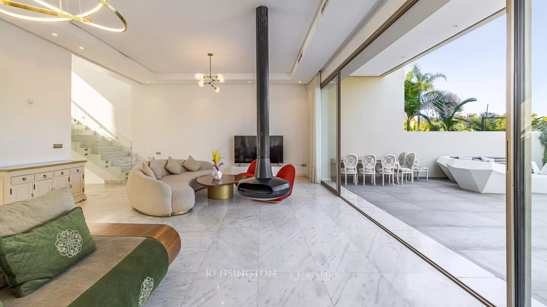 4 Bedroom Villa/Townhouse's Image 4