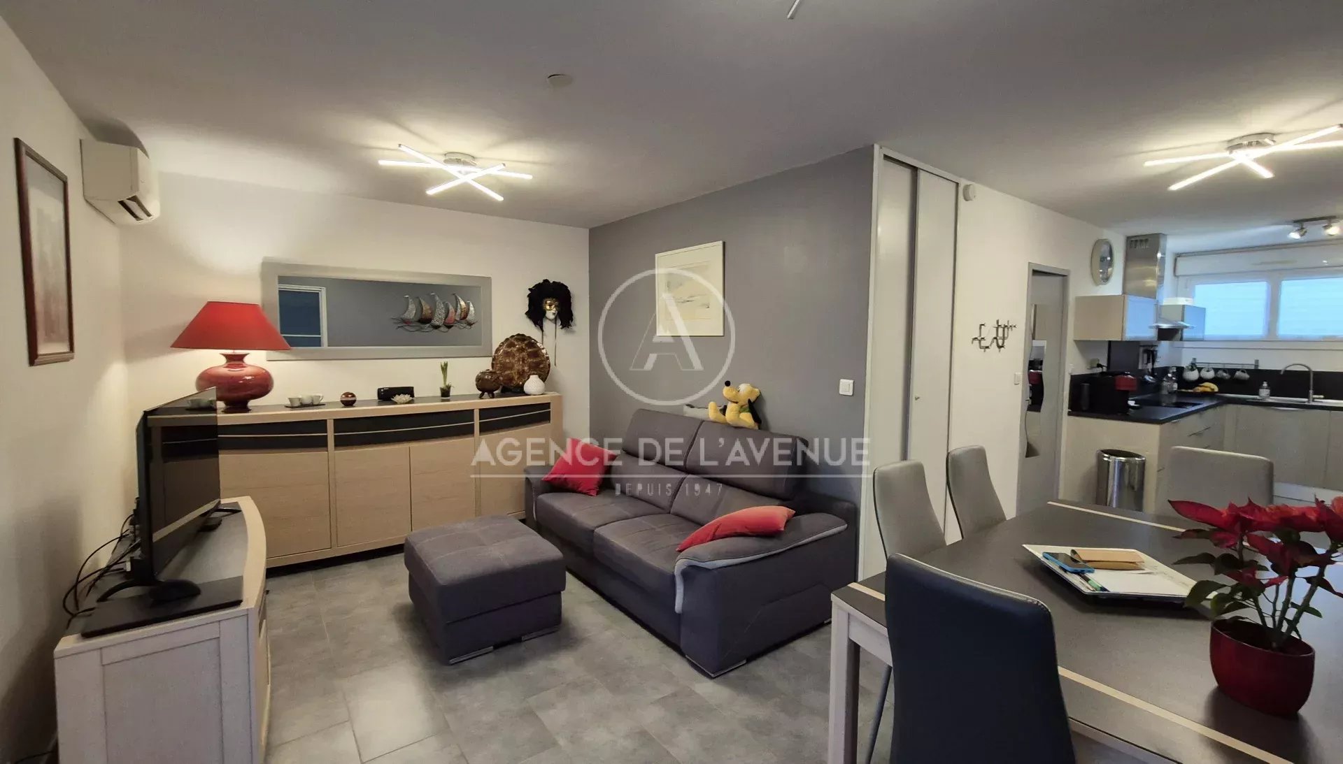 Agence immobilière de 