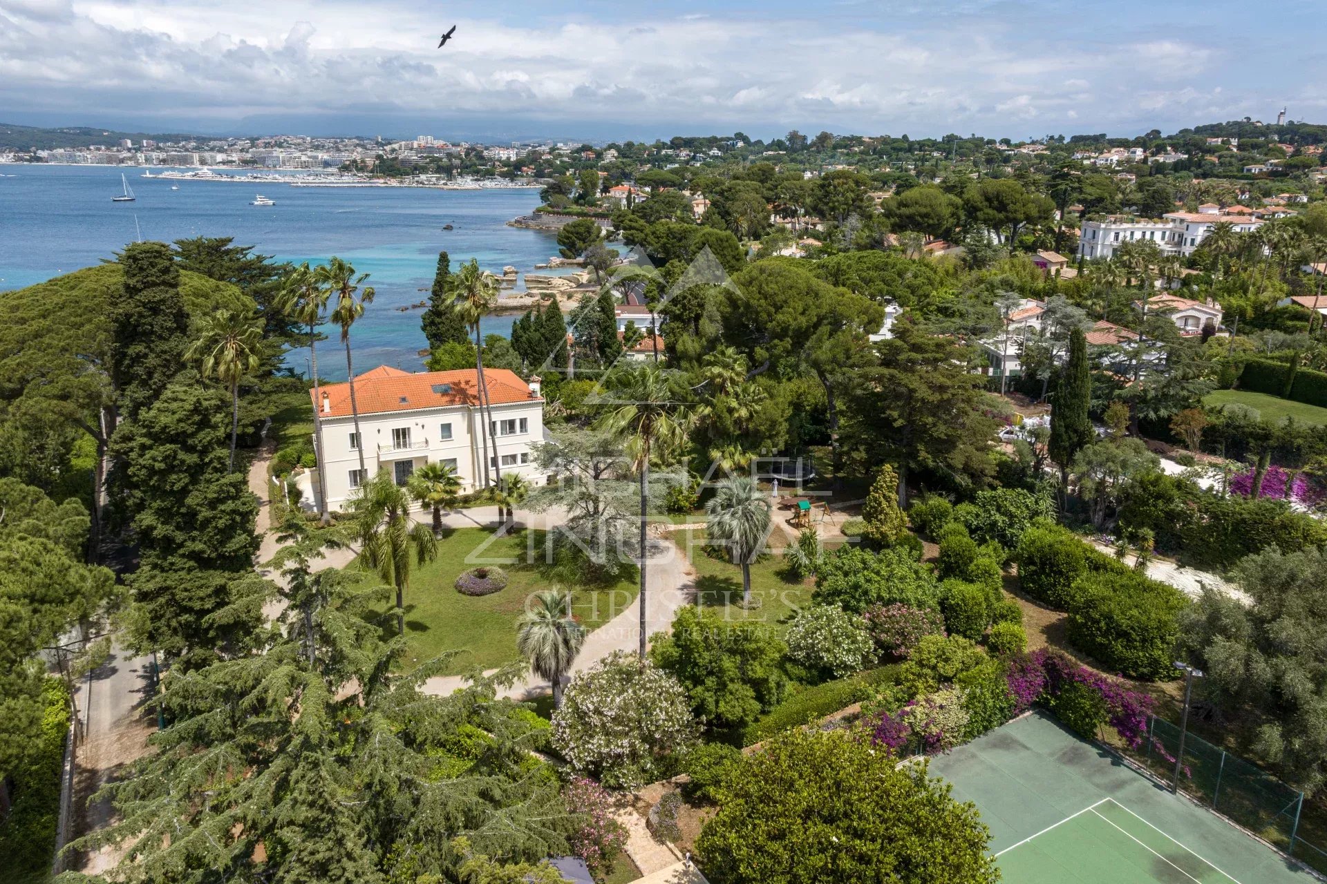 10 Bedroom Villa/Townhouse's Image 6