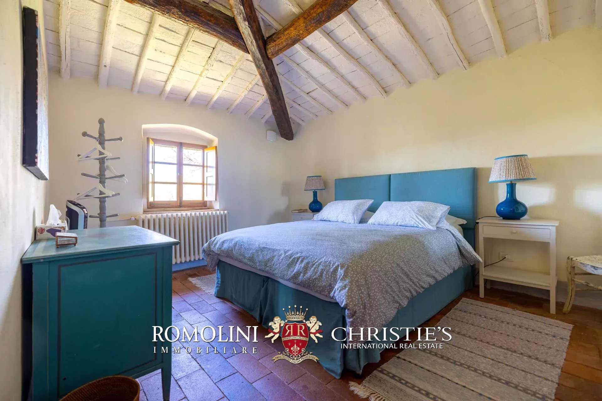 5 Bedroom Vineyard's Image 54