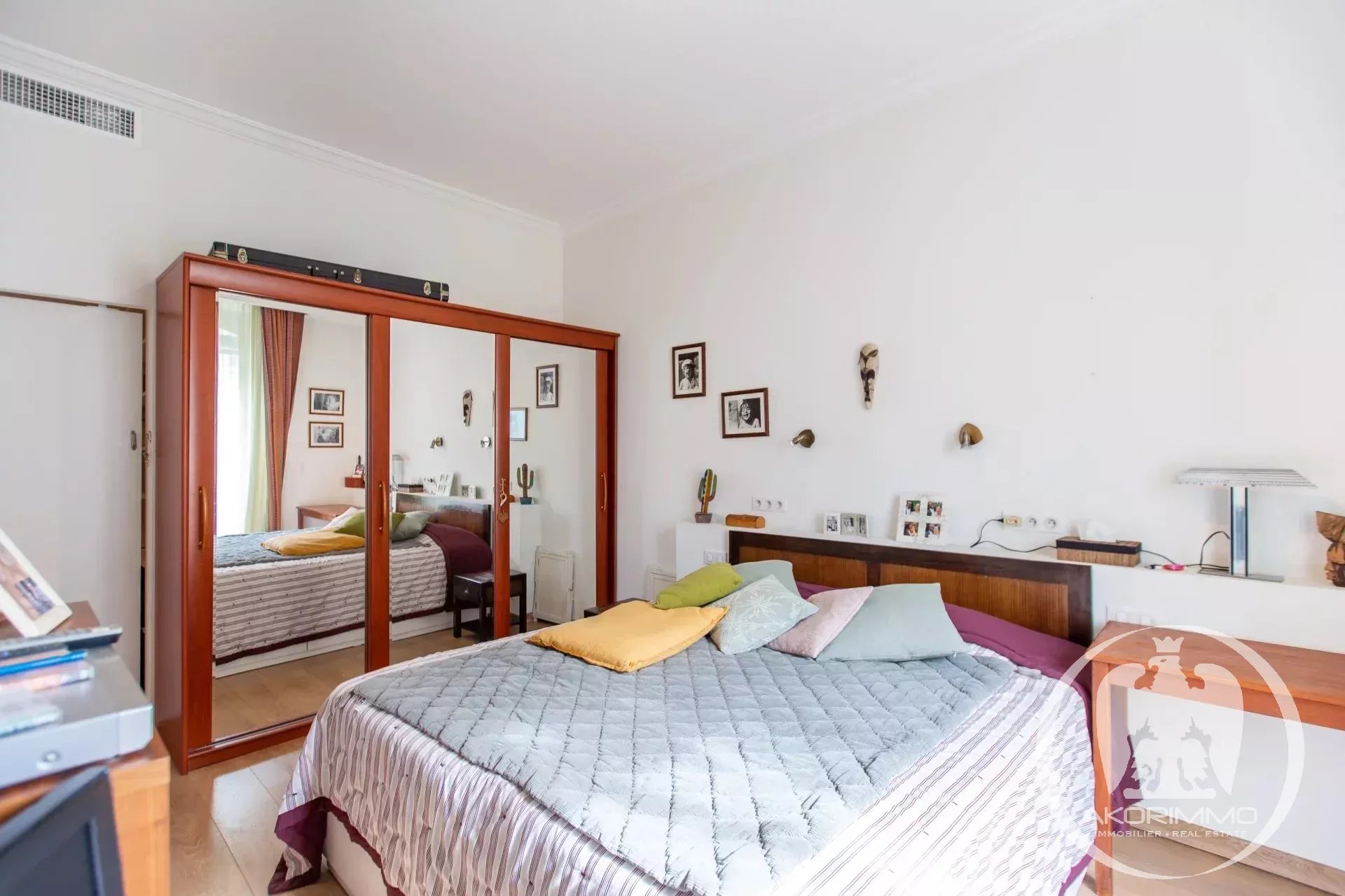 Apartment  - 6 rooms  - 148.93 m2 -