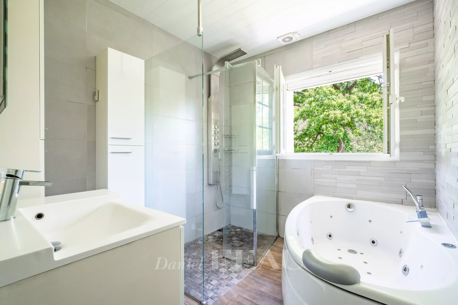 5 Bedroom Villa/Townhouse's Image 7