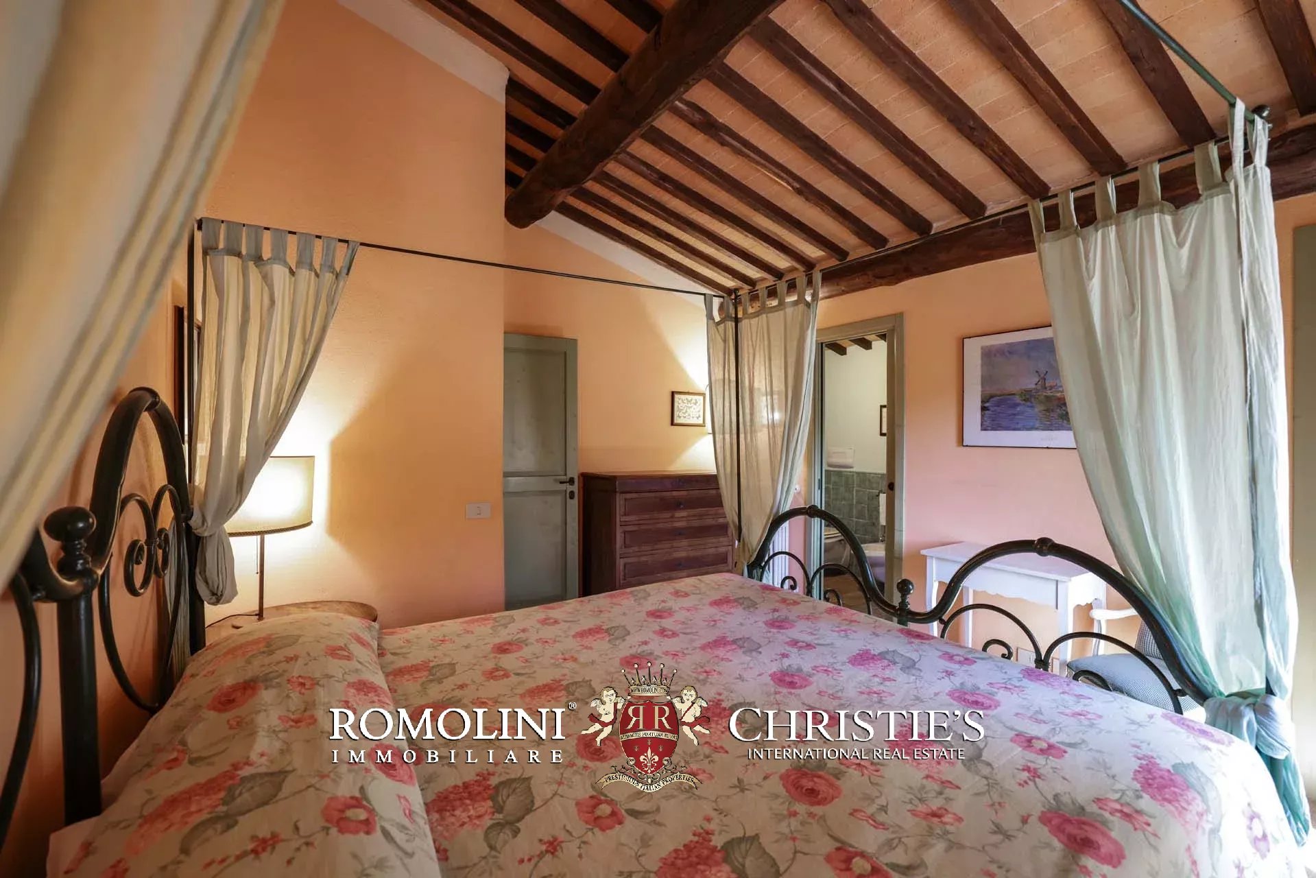 19 Bedroom Villa/Townhouse's Image 33