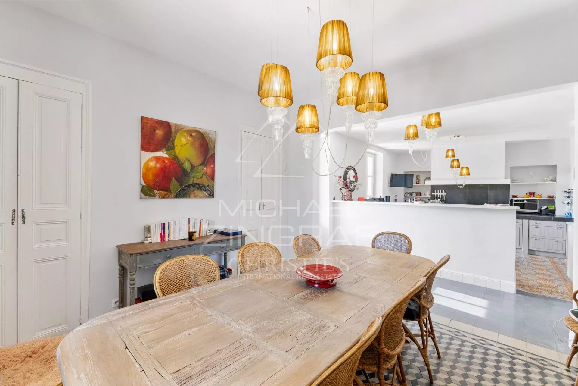 6 Bedroom Villa/Townhouse's Image 11