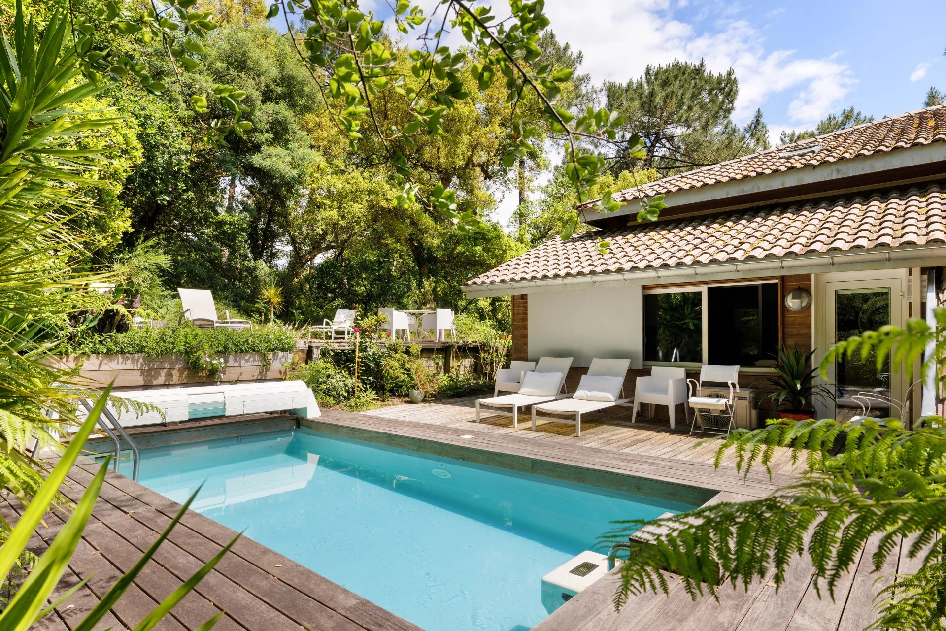 AUGUSTA – Eco-chic villa surrounded by nature on Seignosse Golf - picture 1