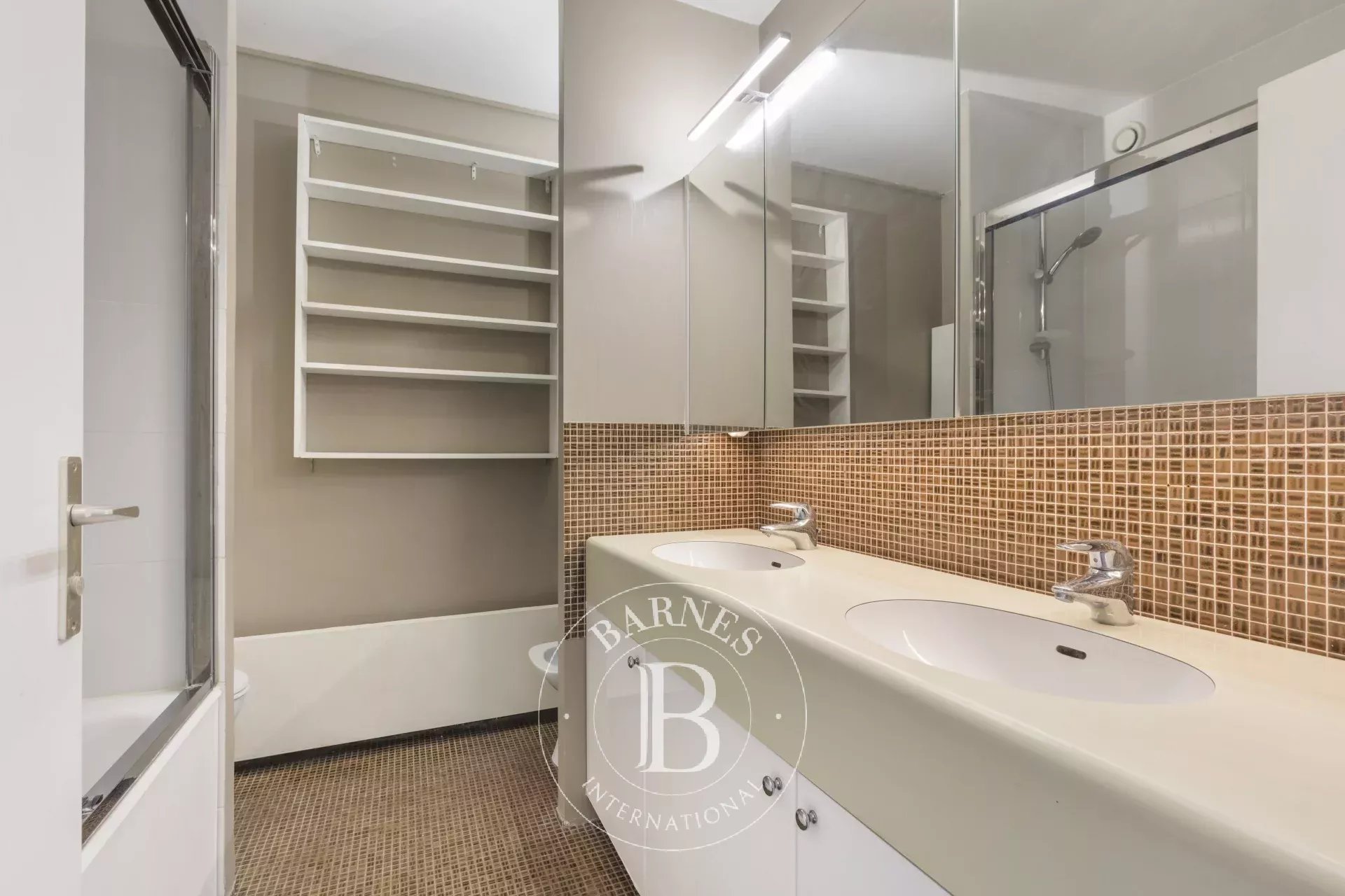 Daire Puteaux - picture 12