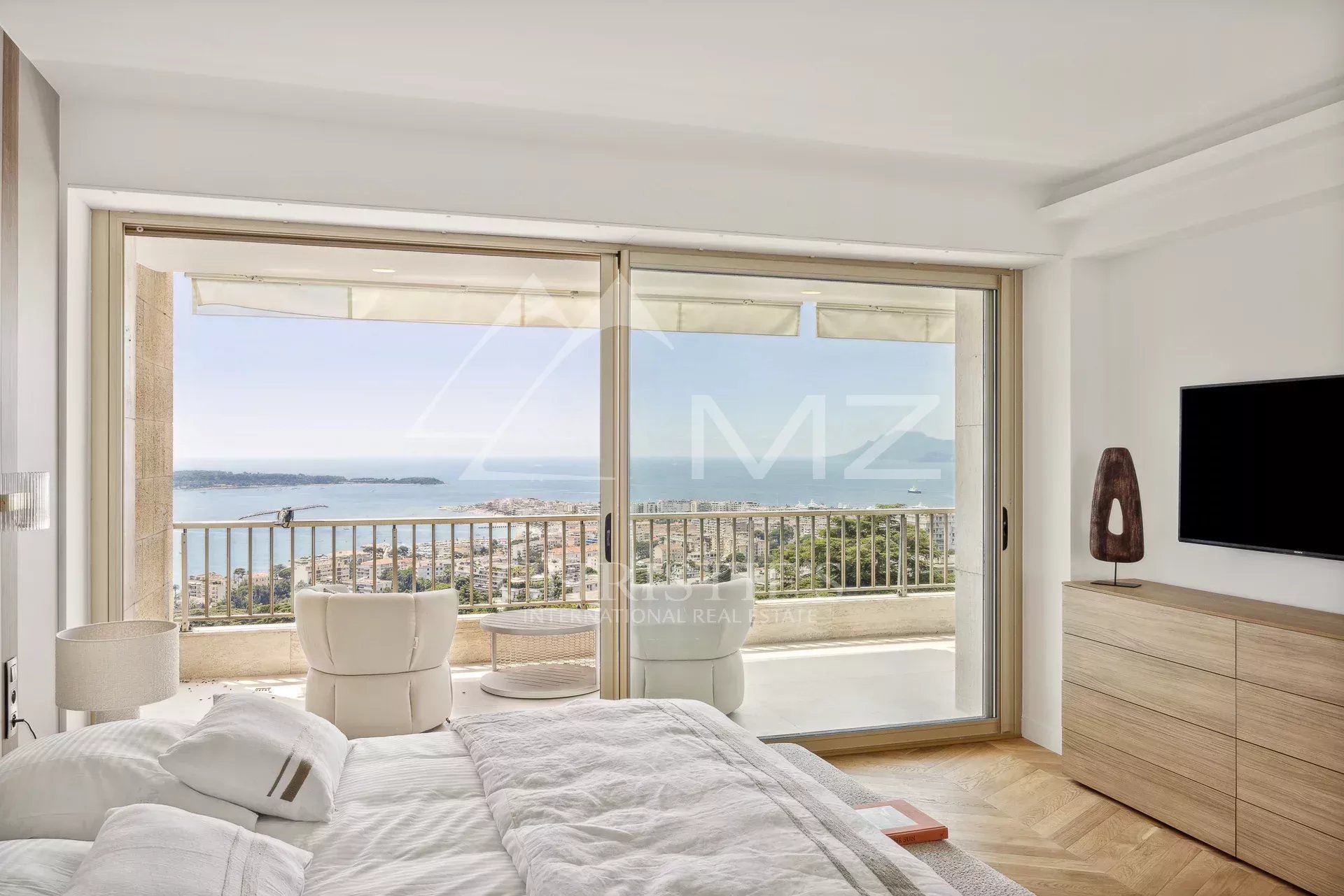 3 Bedroom Apartment/Flat's Image 3