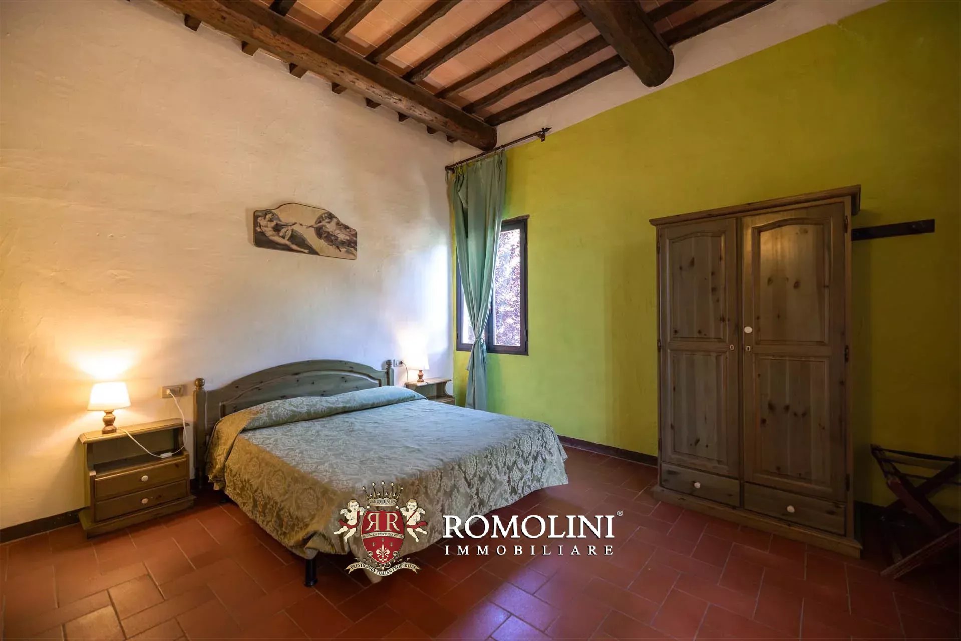 34 Bedroom Vineyard's Image 92