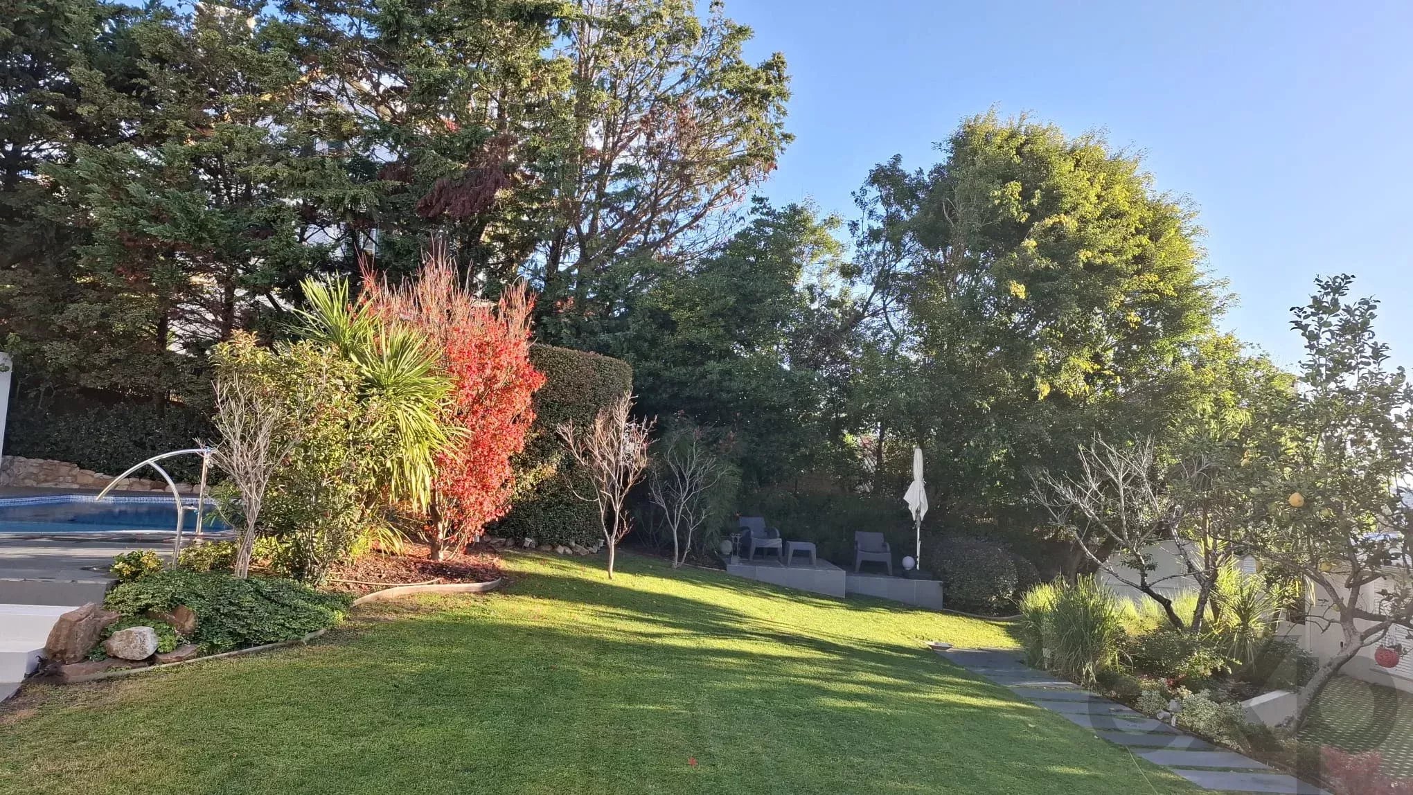 Monte Estoril: Charming 5-bed Villa with large garden and pool 86644506 image 7