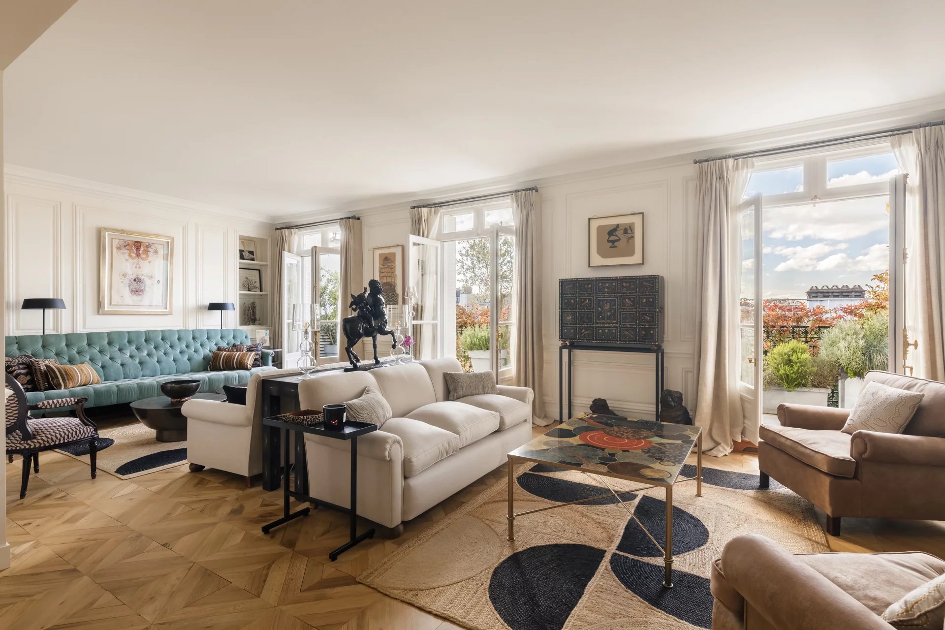 Paris 7 - Assemblée Nationale - Exception apartment for sale - 220 sq.m (2,368 sq ft) Carrez Law surface - 2 or 3 bedrooms - upper floor - balcony/terrace - unobstructed views - Eiffel Tower