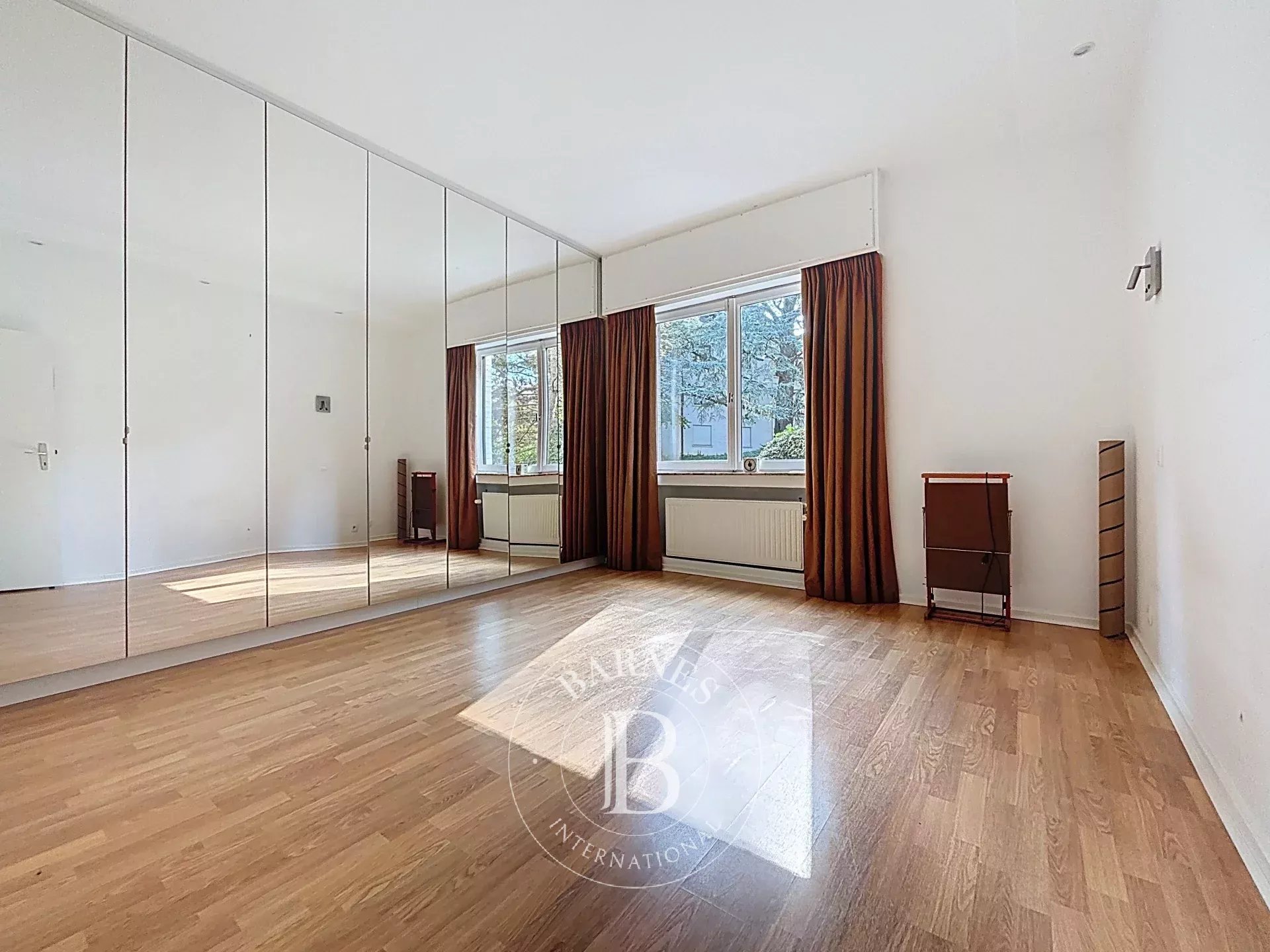 Beautiful 3-bedroom apartment with terrace