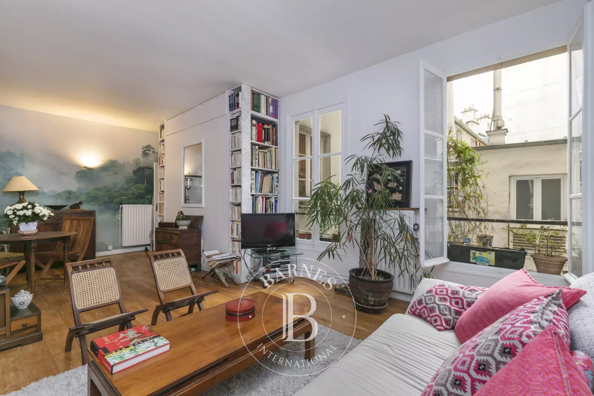 Daire Paris 18ème - picture 4