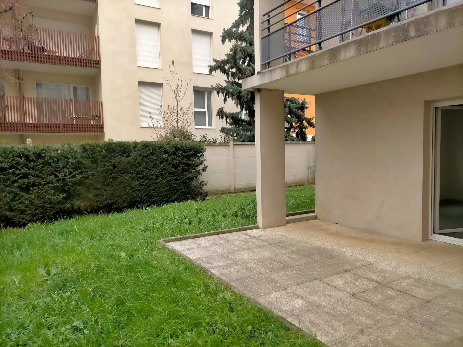 524674 Vente Lyon 8ème