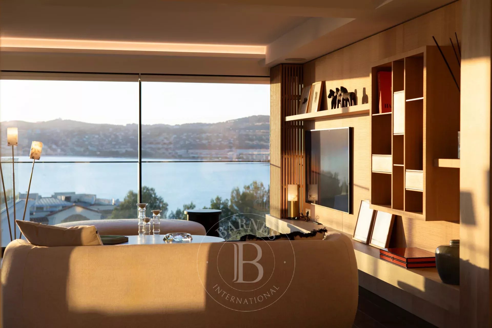 CAP D'ANTIBES - PENTHOUSE - PANORAMIC SEA VIEW -  SWIMMING POOL - picture 7
