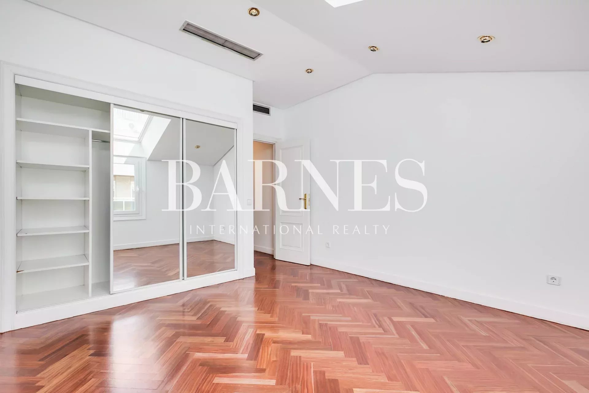 Daire Madrid - picture 13