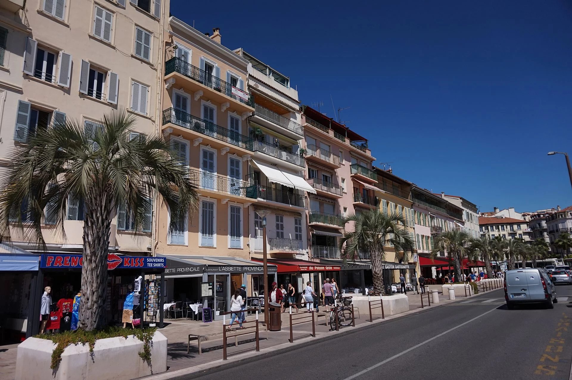 CANNES QUAI SAINT-PIERRE - LOCATION PURE - POUR RESTAURANT