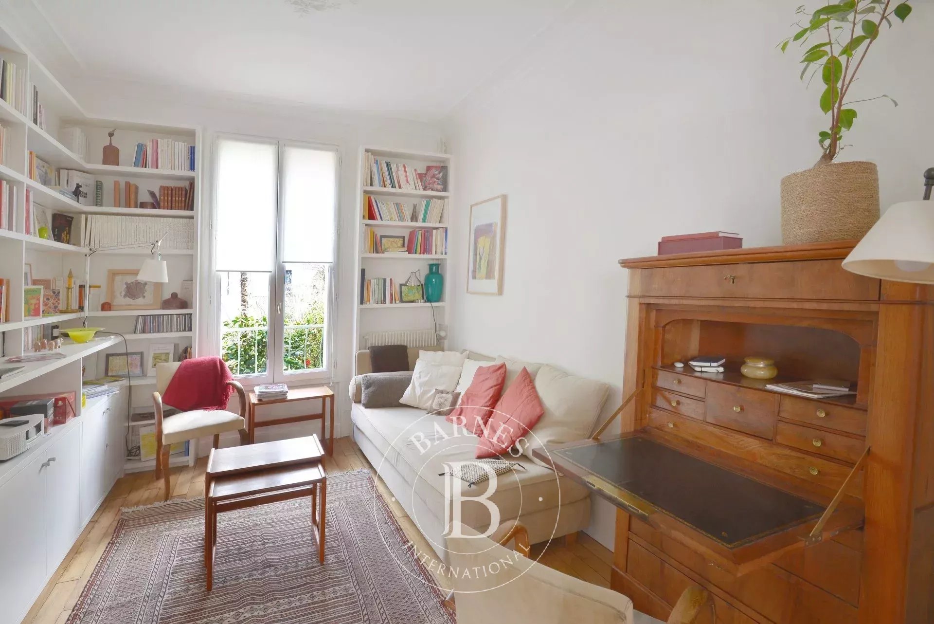 Ev Vanves - picture 7