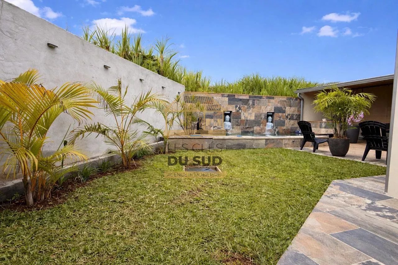 Maison T5 neuve avec piscine à vendre sur Saint Joseph 97480