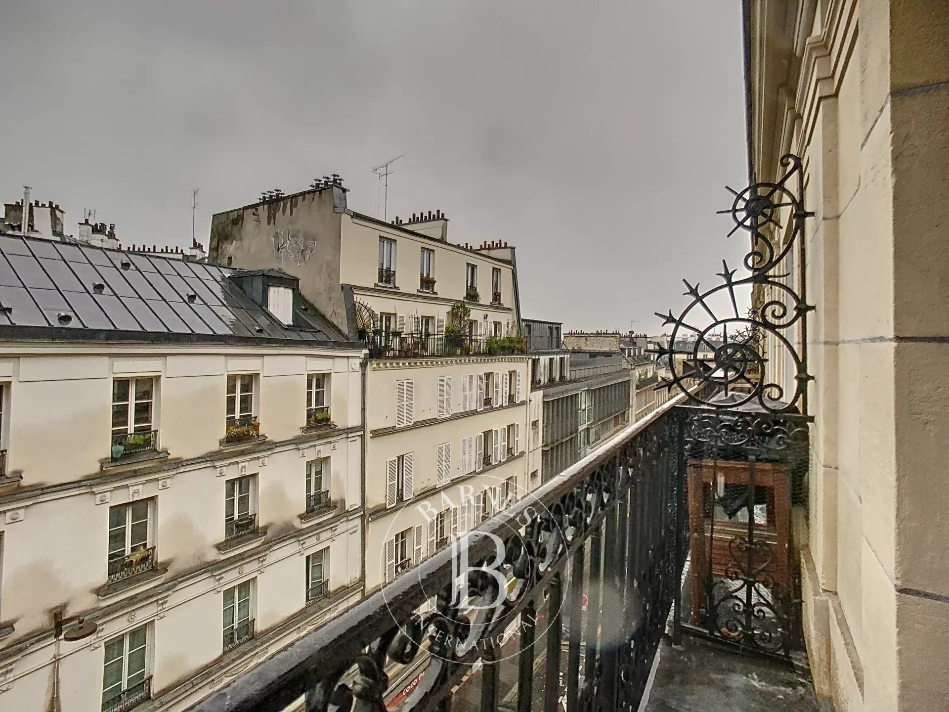 Daire Paris 18ème - picture 12