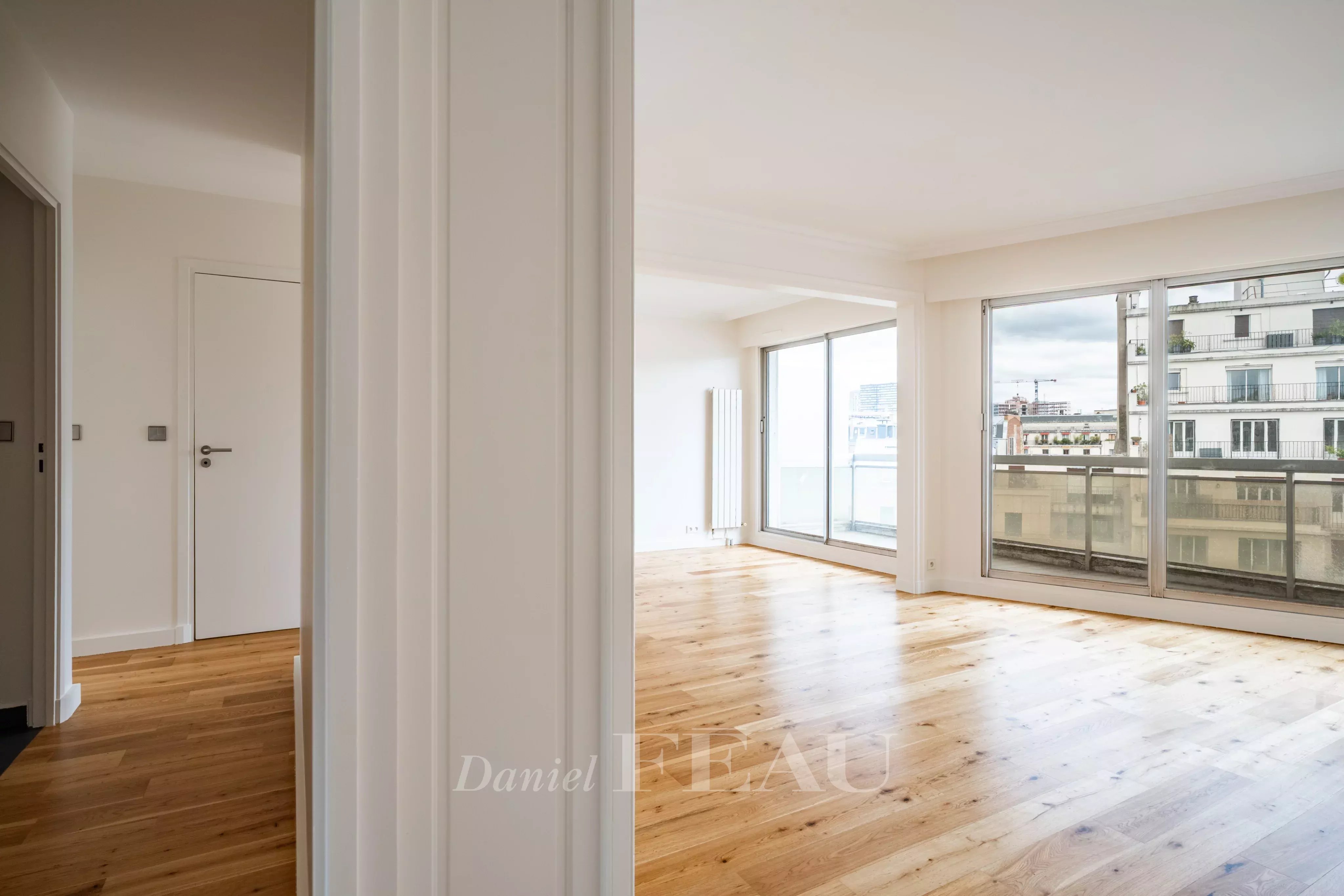 Sale Apartment Paris 16th