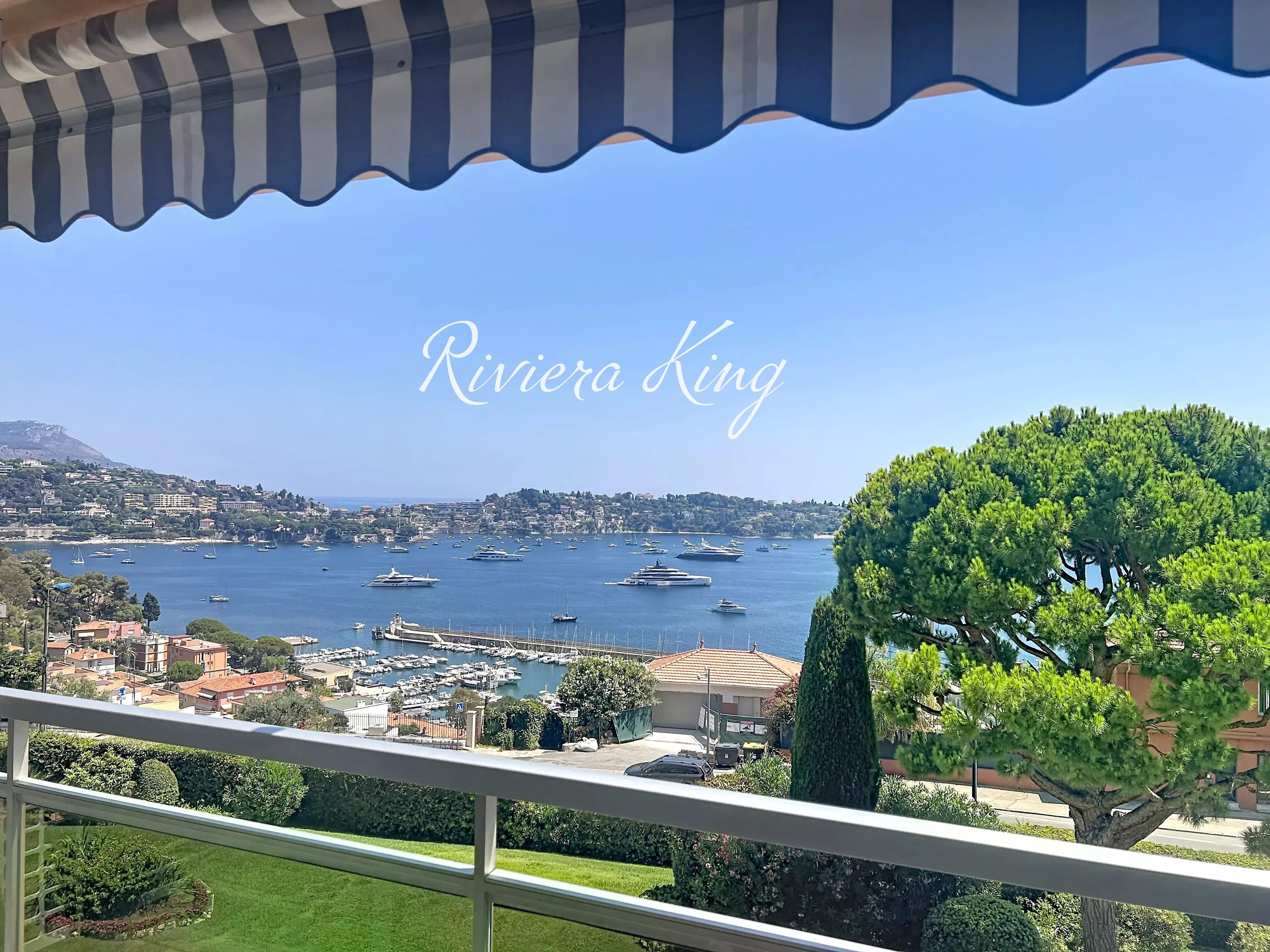 Villefranche-sur-Mer - Magnificent 3P apartment with sea view, swimming pool, parking and cellar - Aanzicht 2