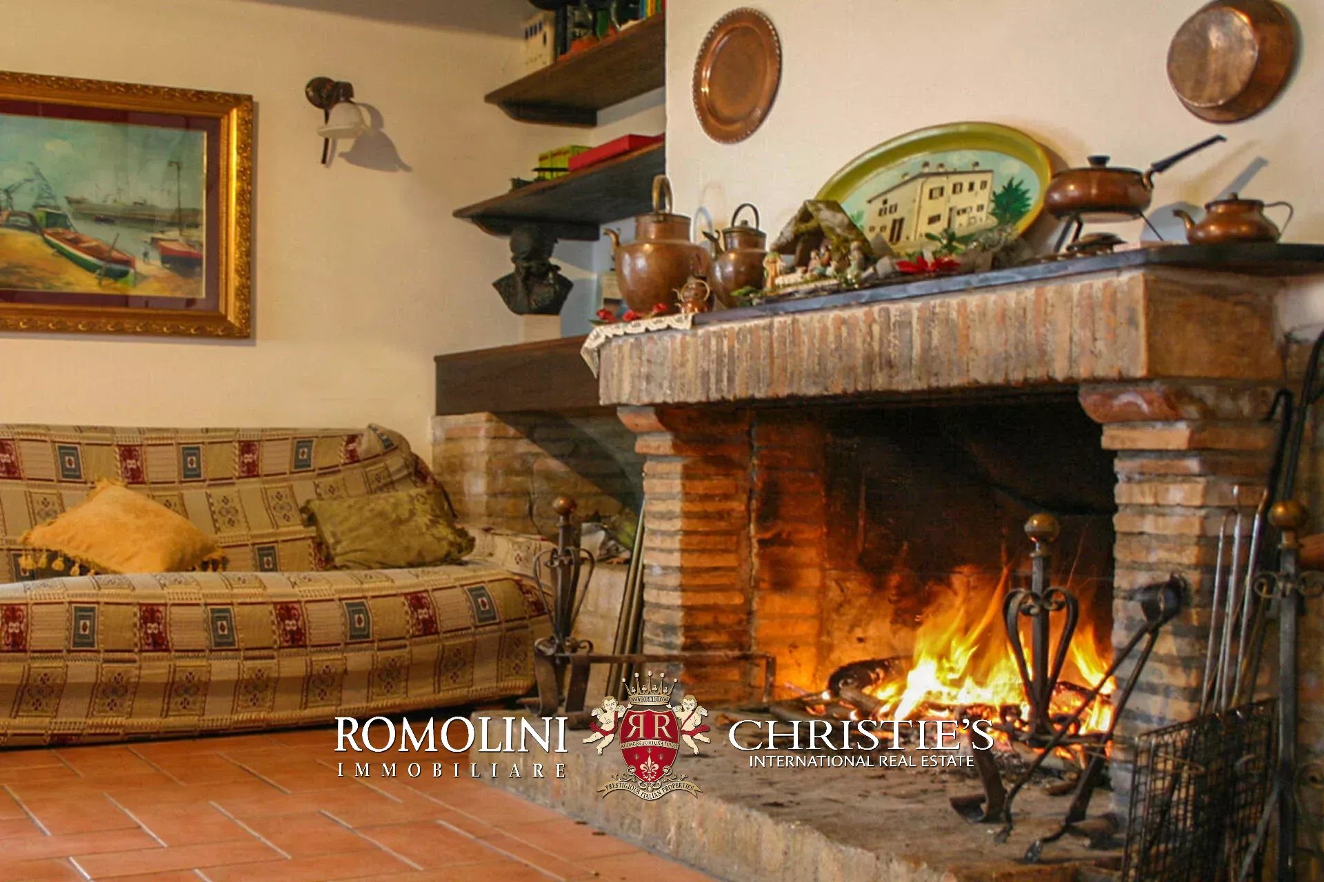 11 Bedroom Villa/Townhouse's Image 4