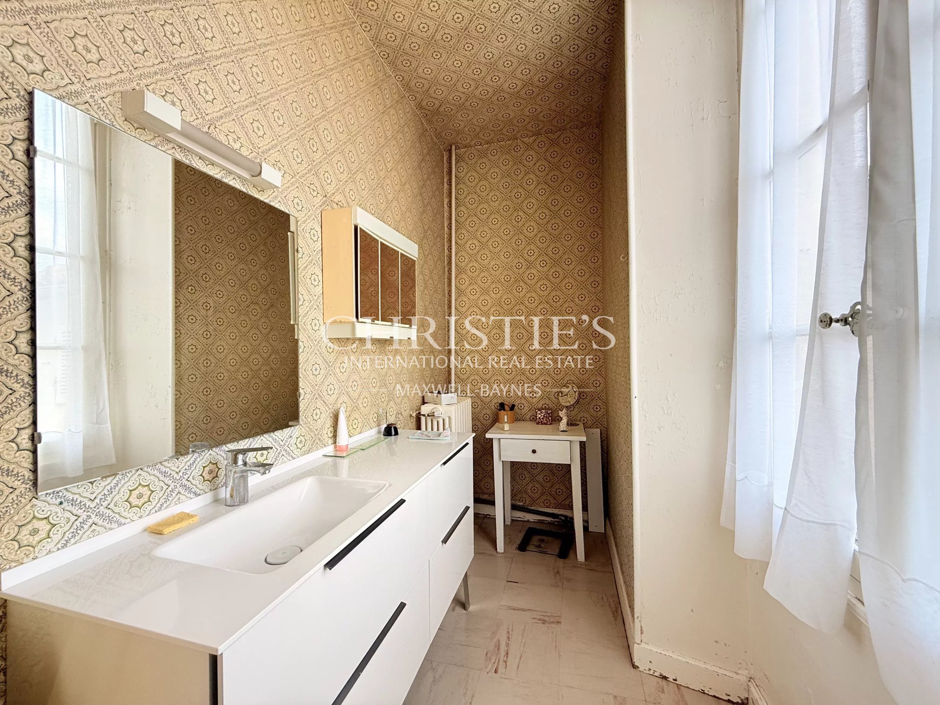 10 Bedroom Villa/Townhouse's Image 25