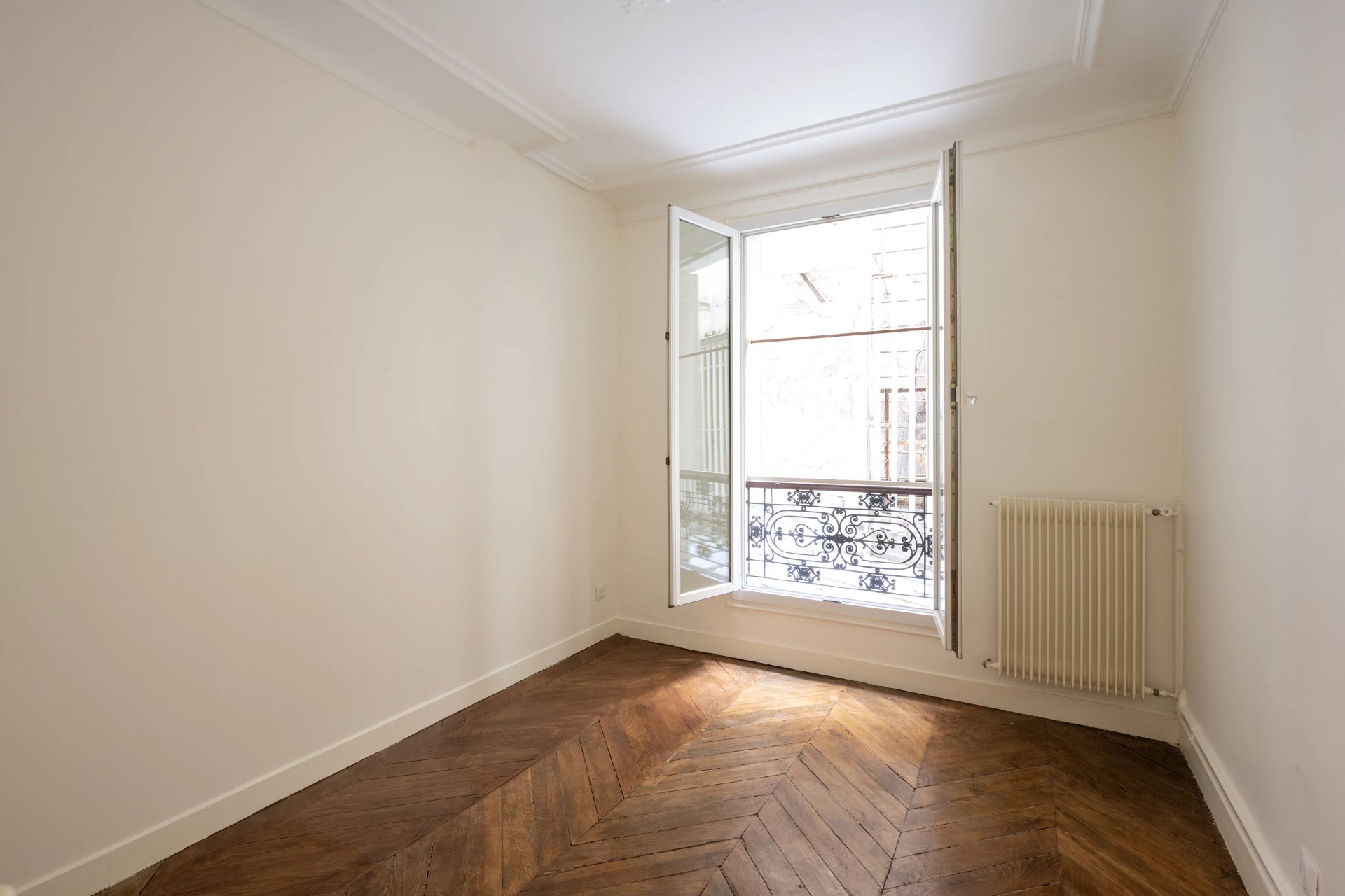 2 Bedroom Apartment/Flat's Image 8
