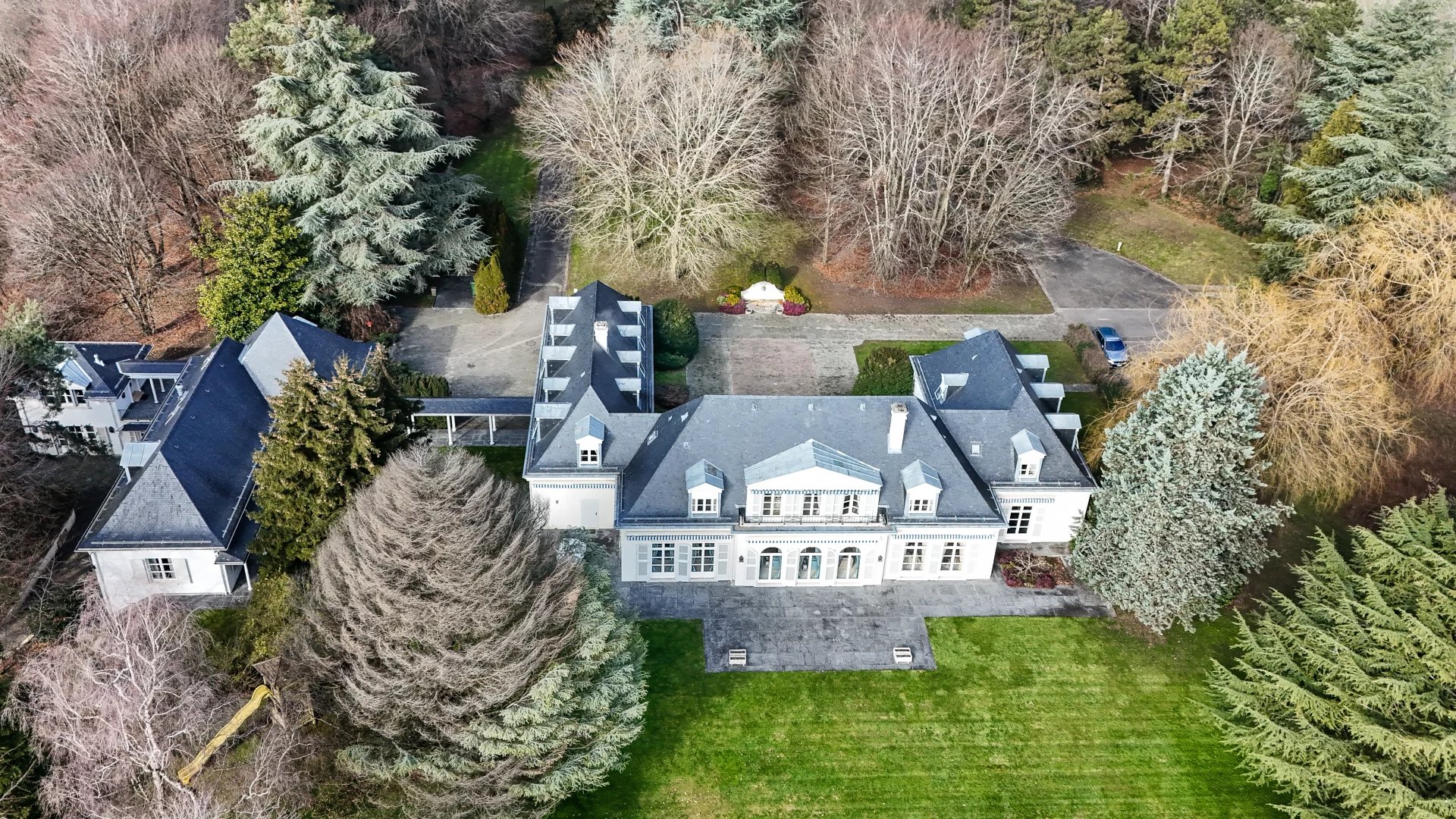 Sale Property Givrins