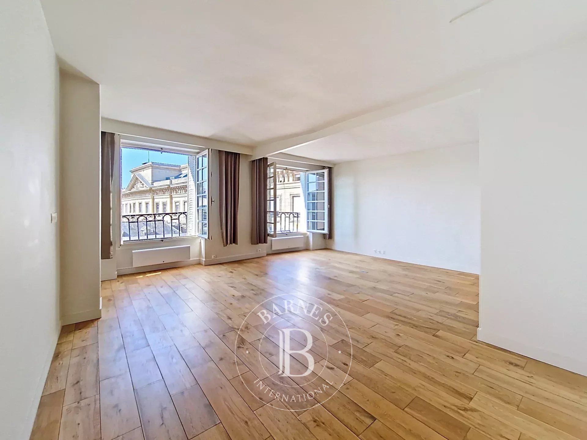 Daire Paris 6ème - picture 4