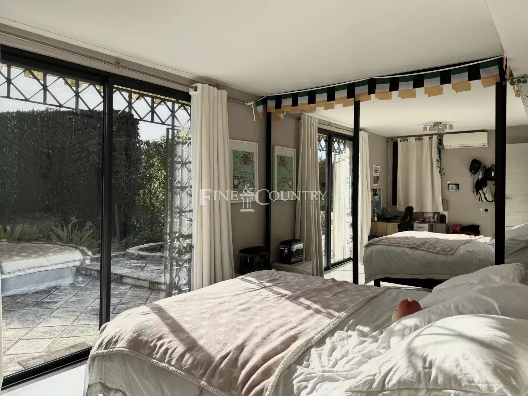 Photo of Villa for Sale In Cannes sea view