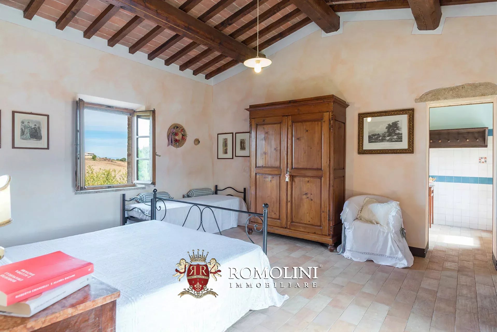 4 Bedroom Villa/Townhouse's Image 41