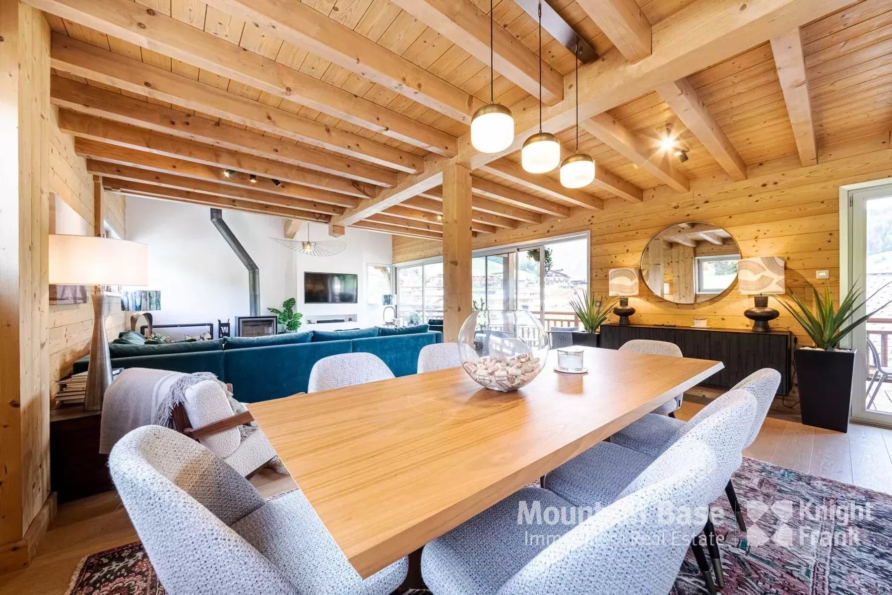 Photo of Stylish 5 bedroom chalet in central Morzine