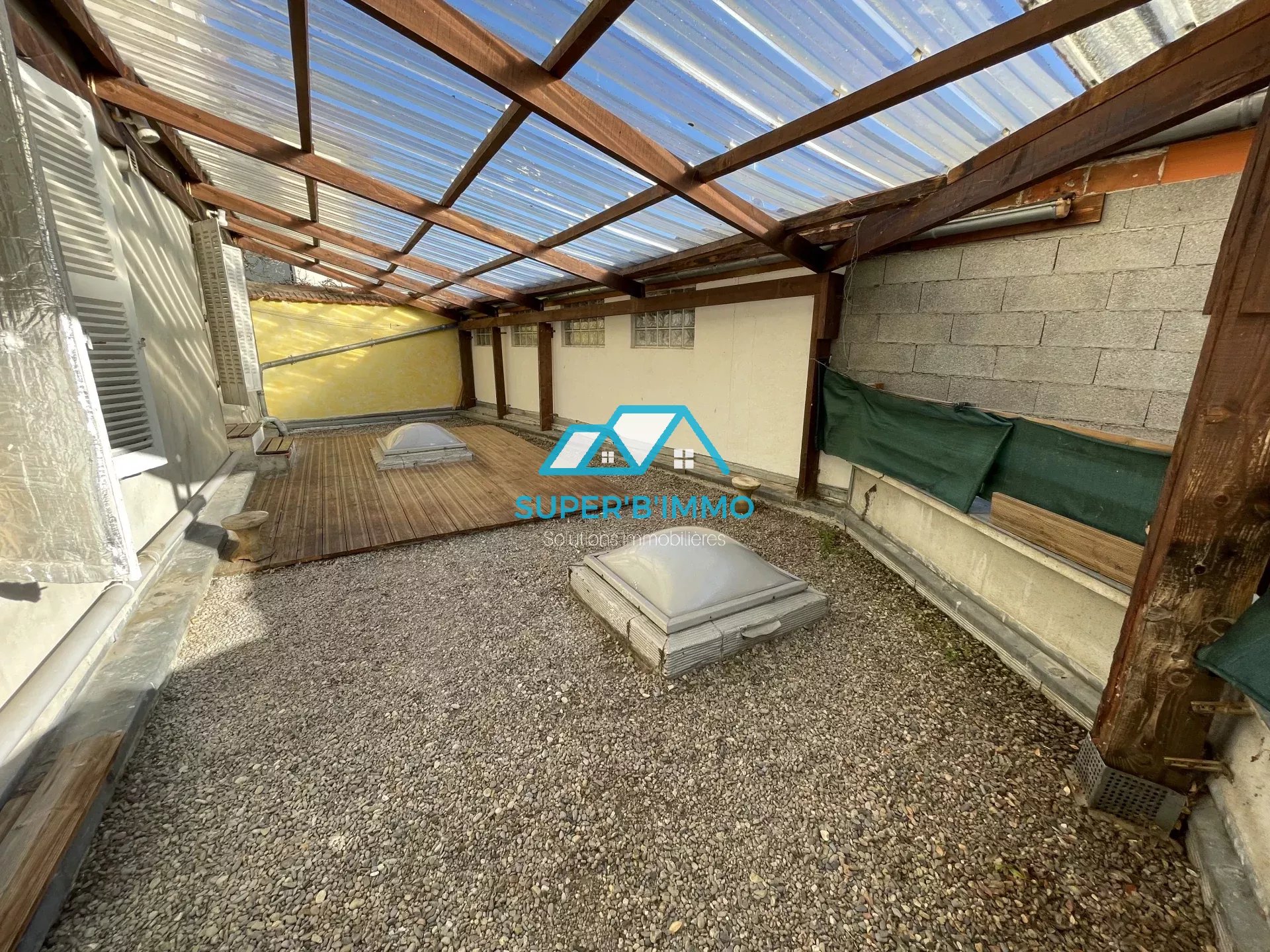 Agence immobilière de 