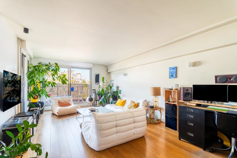 For Sale Apartment | Paris 18ème - picture 3