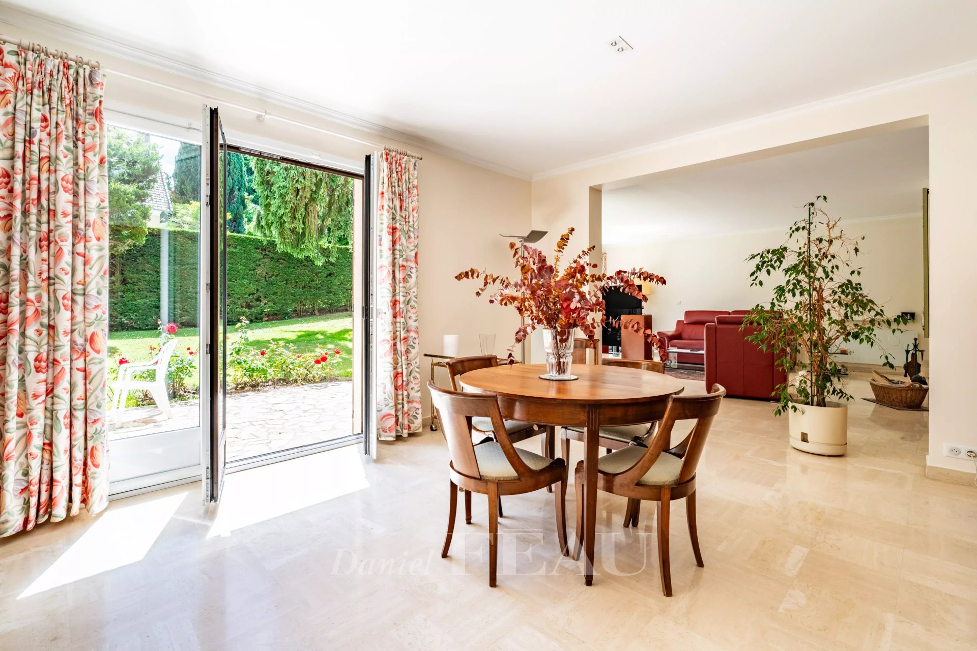 5 Bedroom Villa/Townhouse's Image 7