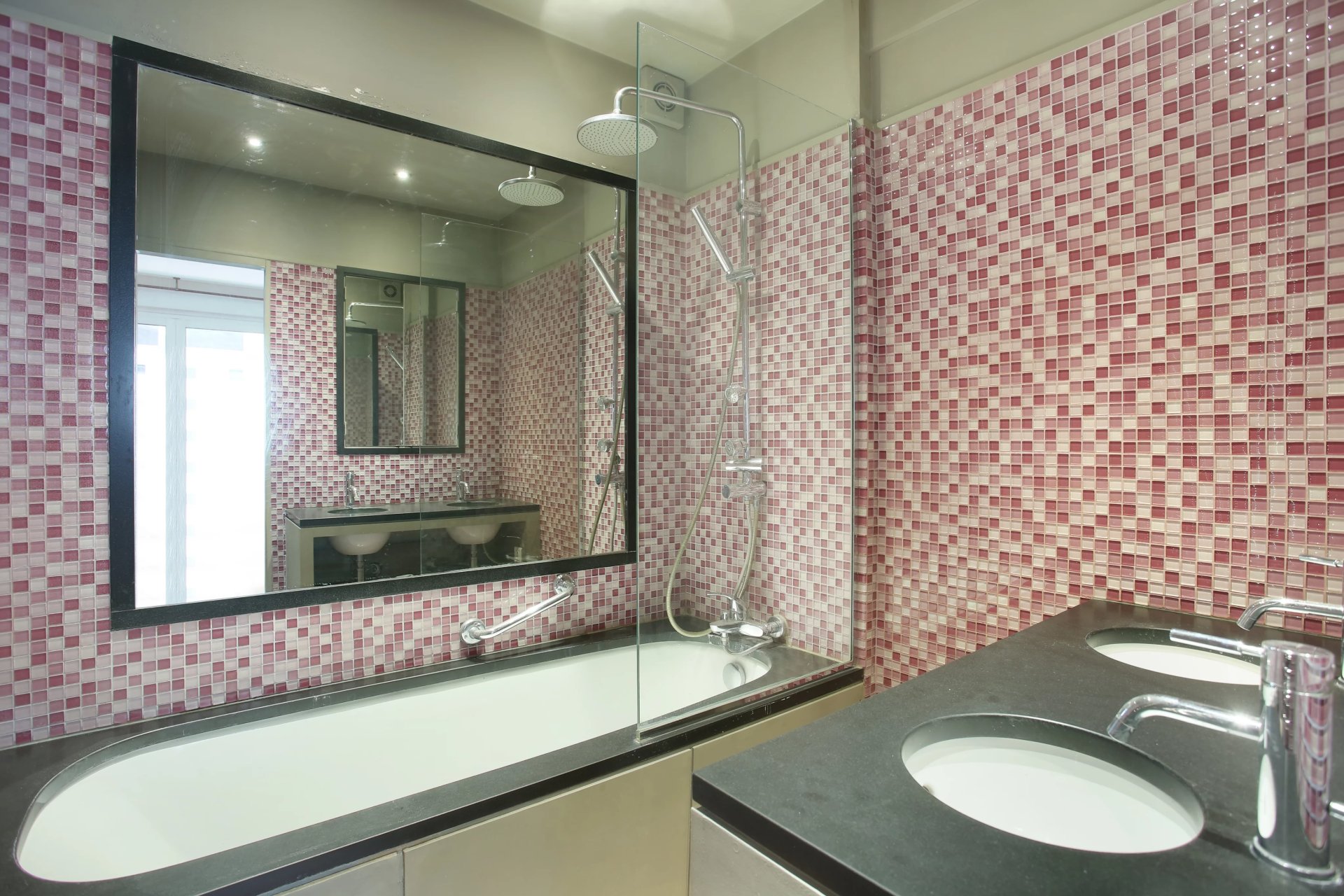 1 Bedroom Apartment/Flat's Image 8